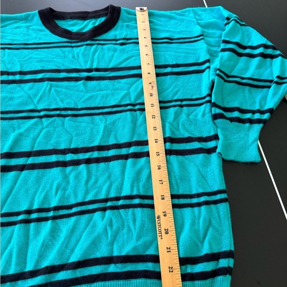 Retro Teal & Black Striped Sweater – Size M - Picture 4 of 9